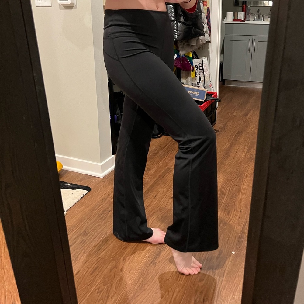 PINK Active Flared Yoga Pants